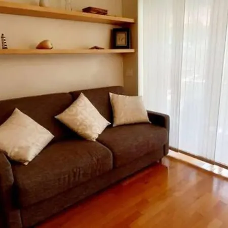 公寓 Wh - Mediterranee - A 2 Passi Dalle Spiagge Con Piscina Condominiale - Wifi 圣雷默